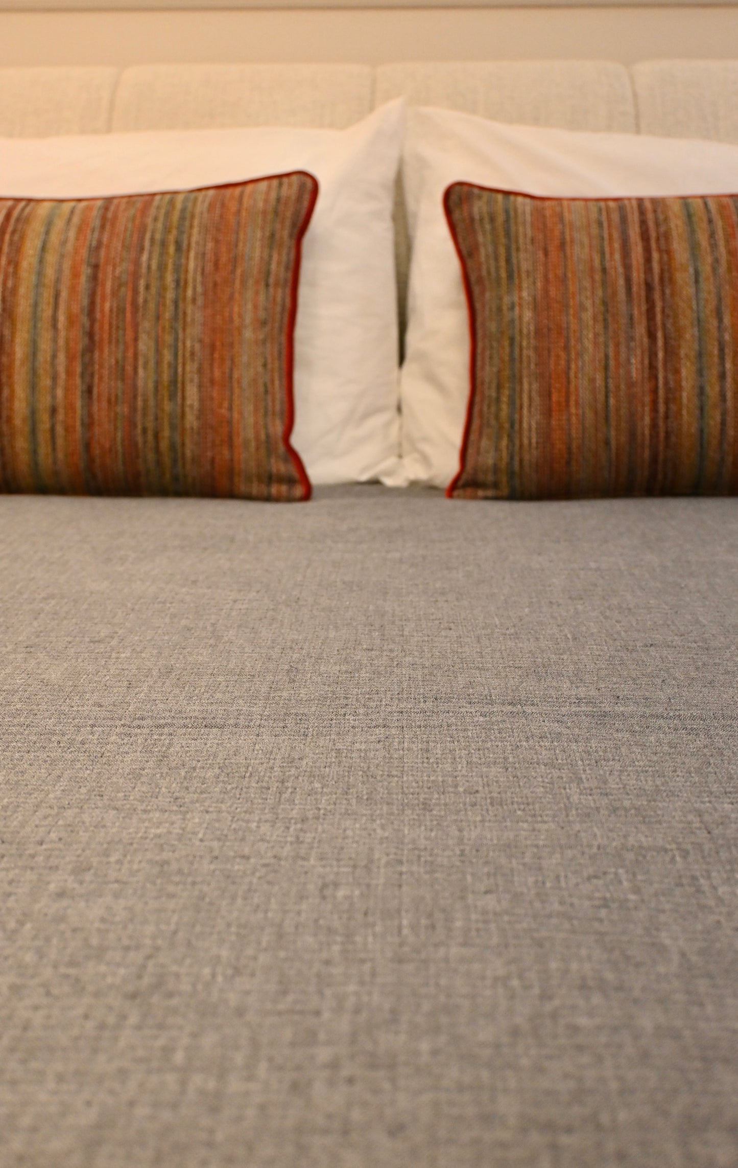 Çift Taraflı Müslin Yatak Örtüsü (Siyah/Beyaz)